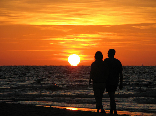 couplebeach - sdillulo@flickr