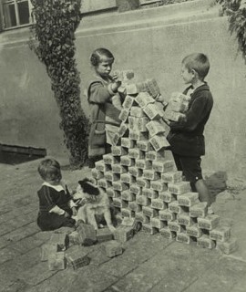 Anatomy of an Economic Collapse – Weimar Republic weimar2 270x3201 Anatomy of an Economic Collapse – Weimar Republic