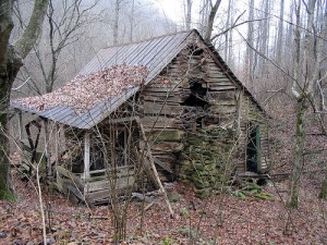 oldcabin pixiesticks23@flickr 300x225 How To Build A Small Cabin   The Planning Process